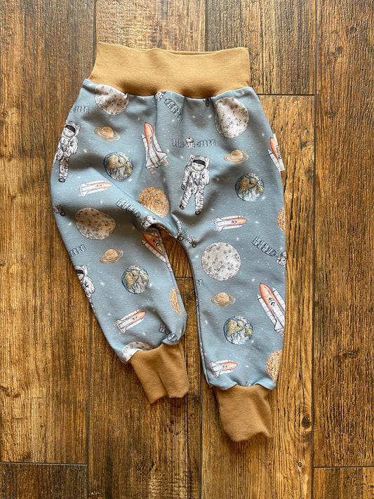 Baggy Pants Mondmann Größe 92
